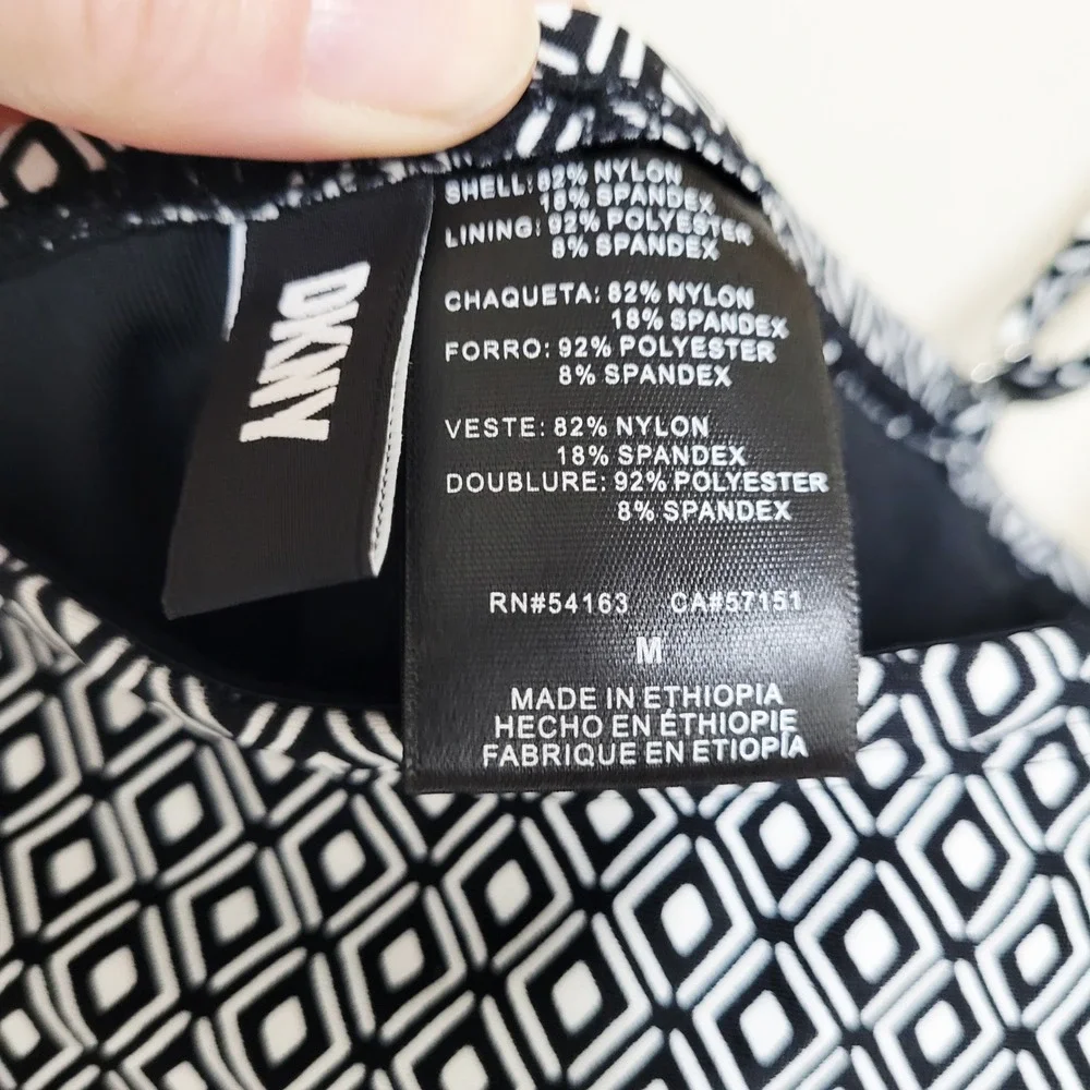 DKNY Womens Medium Geometric Diamond Print One Piece Swimsuit Black White NEW - Picture 7 of 7